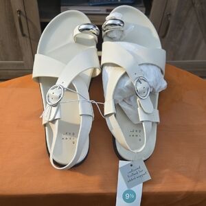 a new day Cream Cross-Strap Buckle Sandals